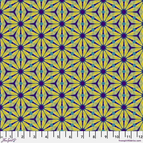 Fabric FreeSpirit Daisy Pinwheel Kaleidoscope by the Quarter Yard PWWR064.DAISY