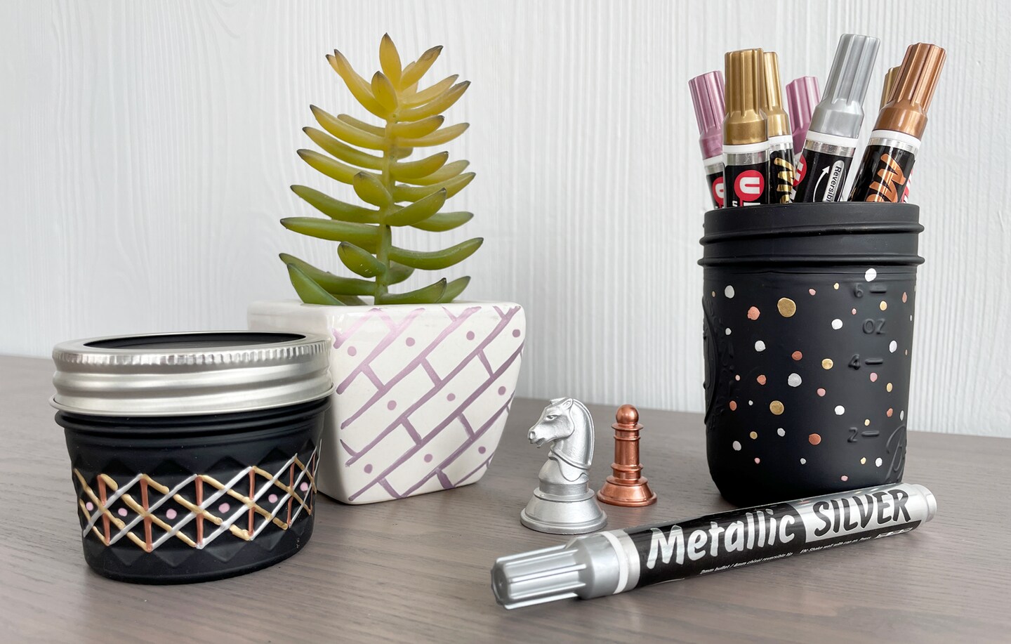 U-Mark Premium Metallic Paint Marker - Rose Gold