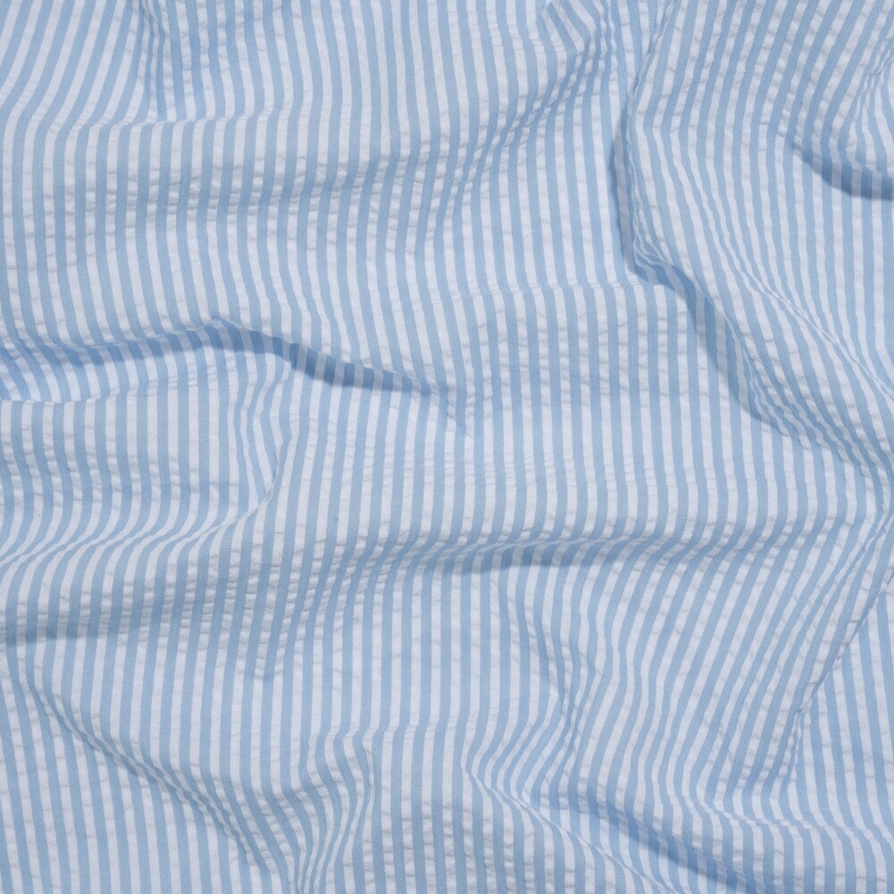 1 Yard Light Blue and White Candy Striped Polyester and Cotton Seersucker