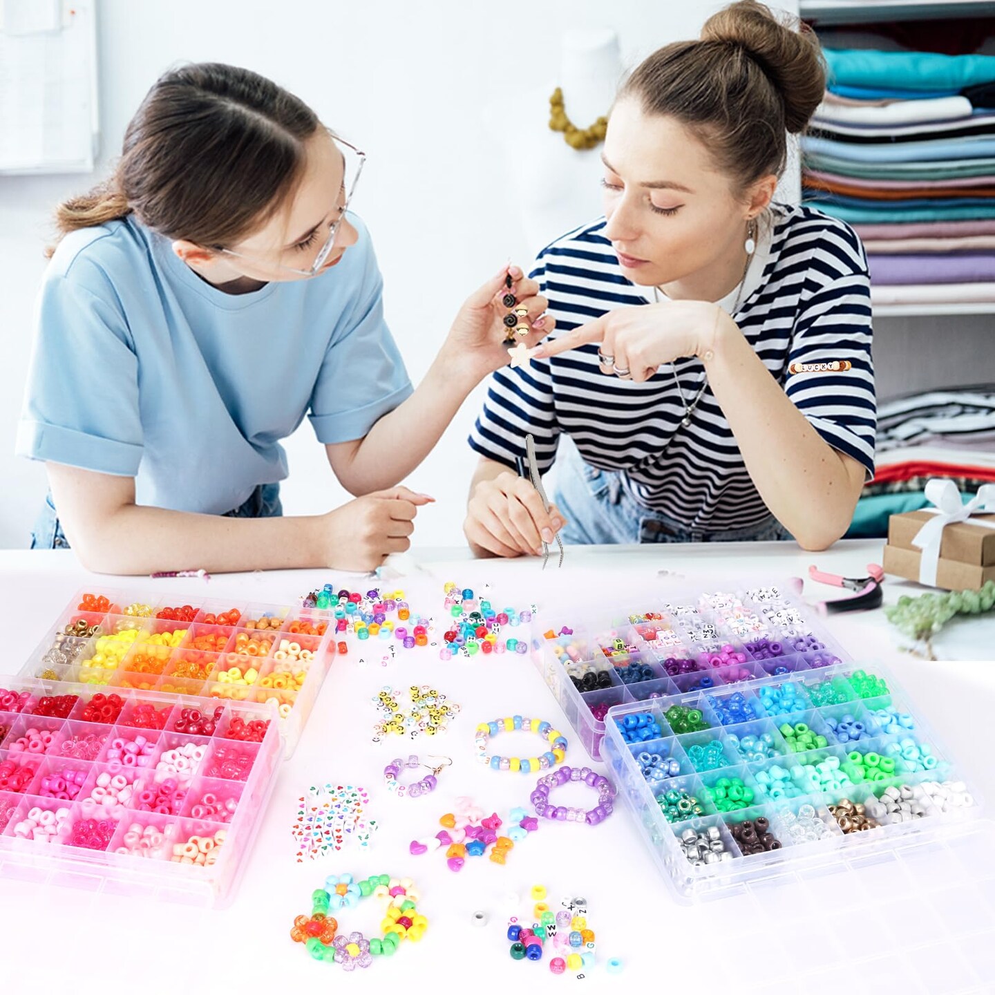 QUEFE 4900pcs Pony Beads Kandi Bracelet Kit, Friendship Bracelet Making Kit with 84 Colors Kandi Beads, Hair Beads and Letter Heart for Craft Gifts Bracelets Jewelry Making with Elastic Strings
