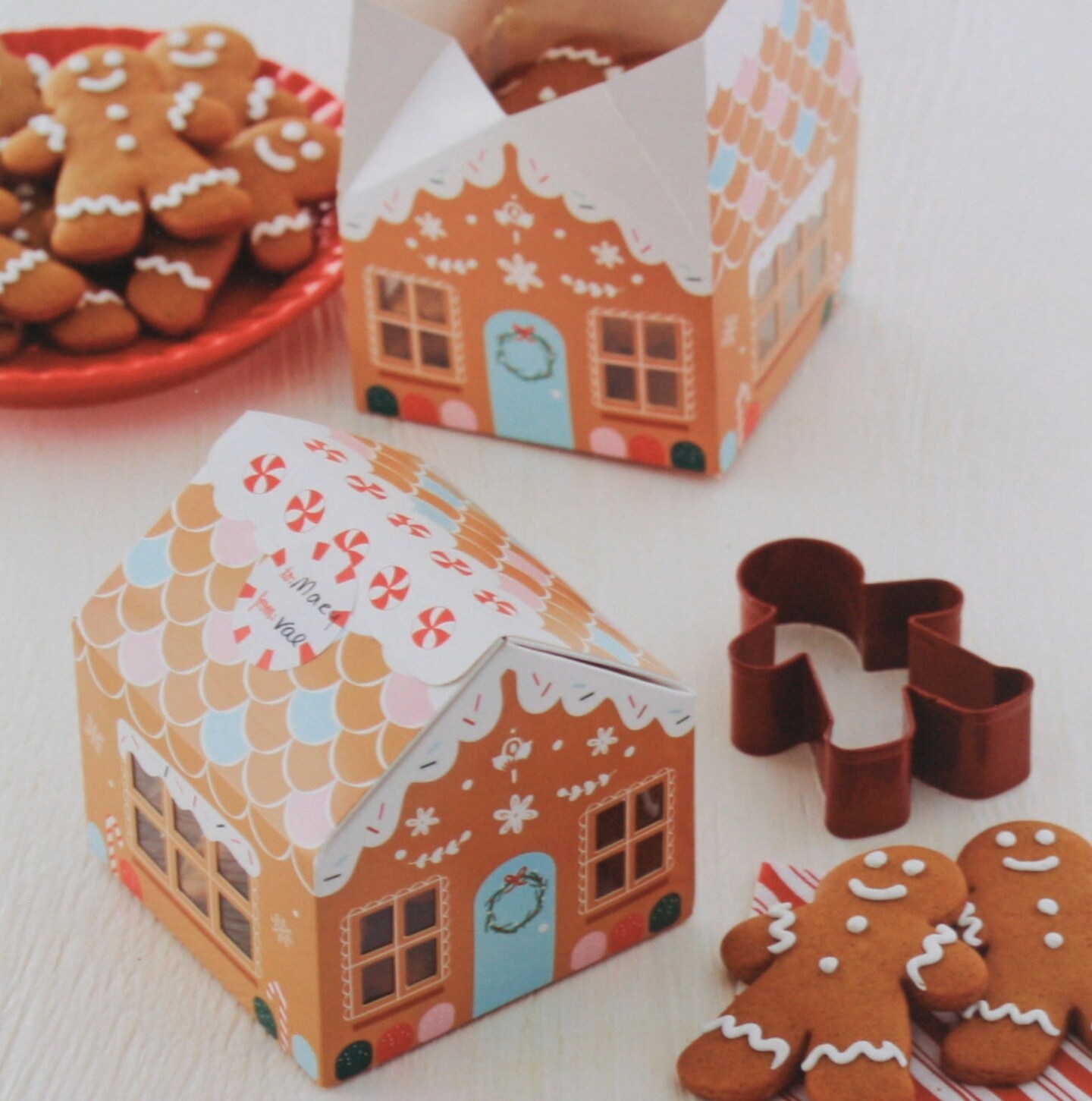 Gingerbread Treat Box Kit with Cookie Cutter
