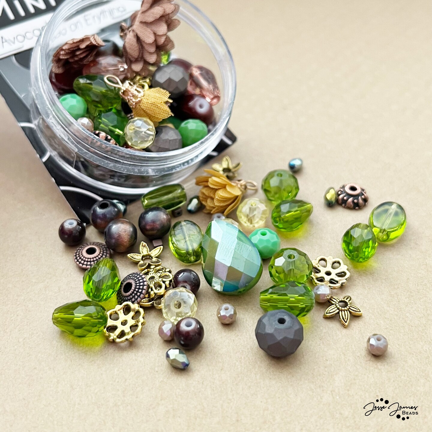 Jesse James Beads Mini Bead Mix in Avocado on E&#x27;rything
