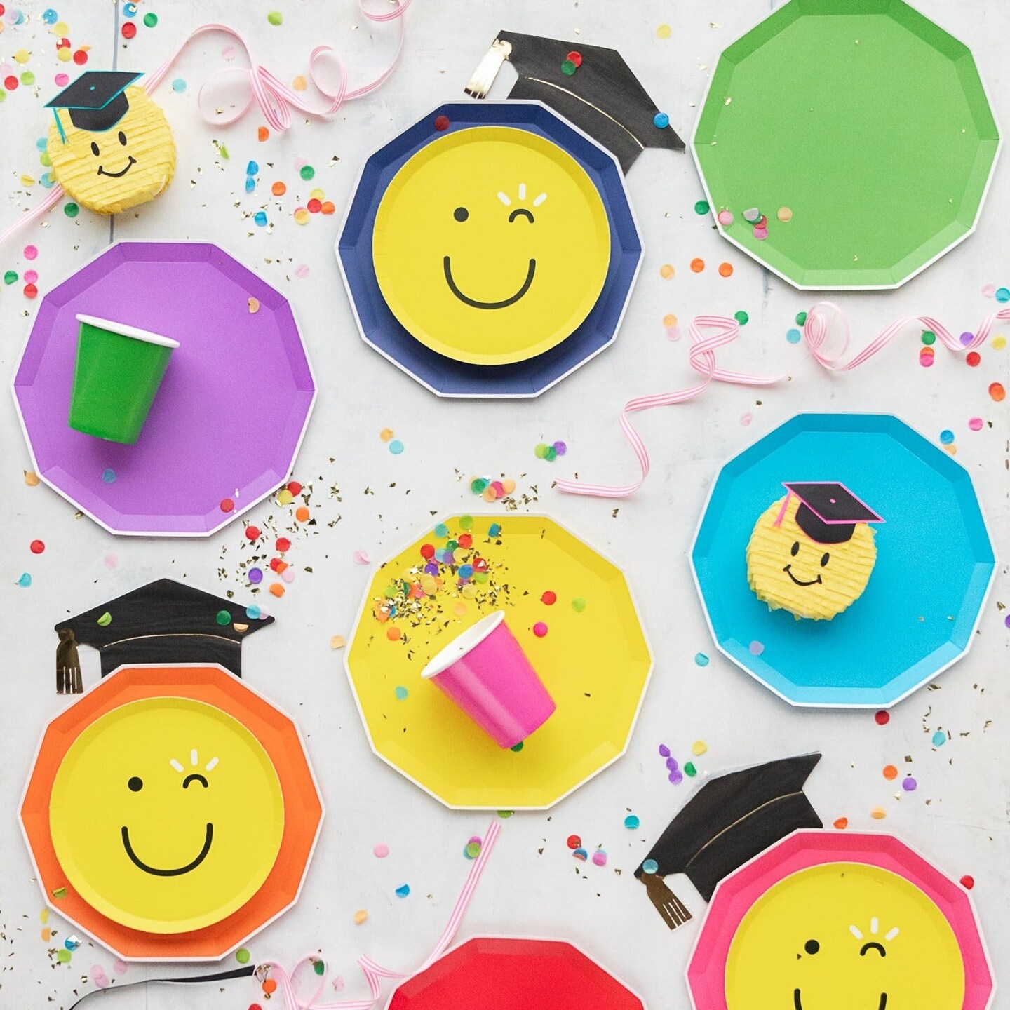 SPRINKLES &#x26; SMILES ASSORTED RAINBOW CUPS
