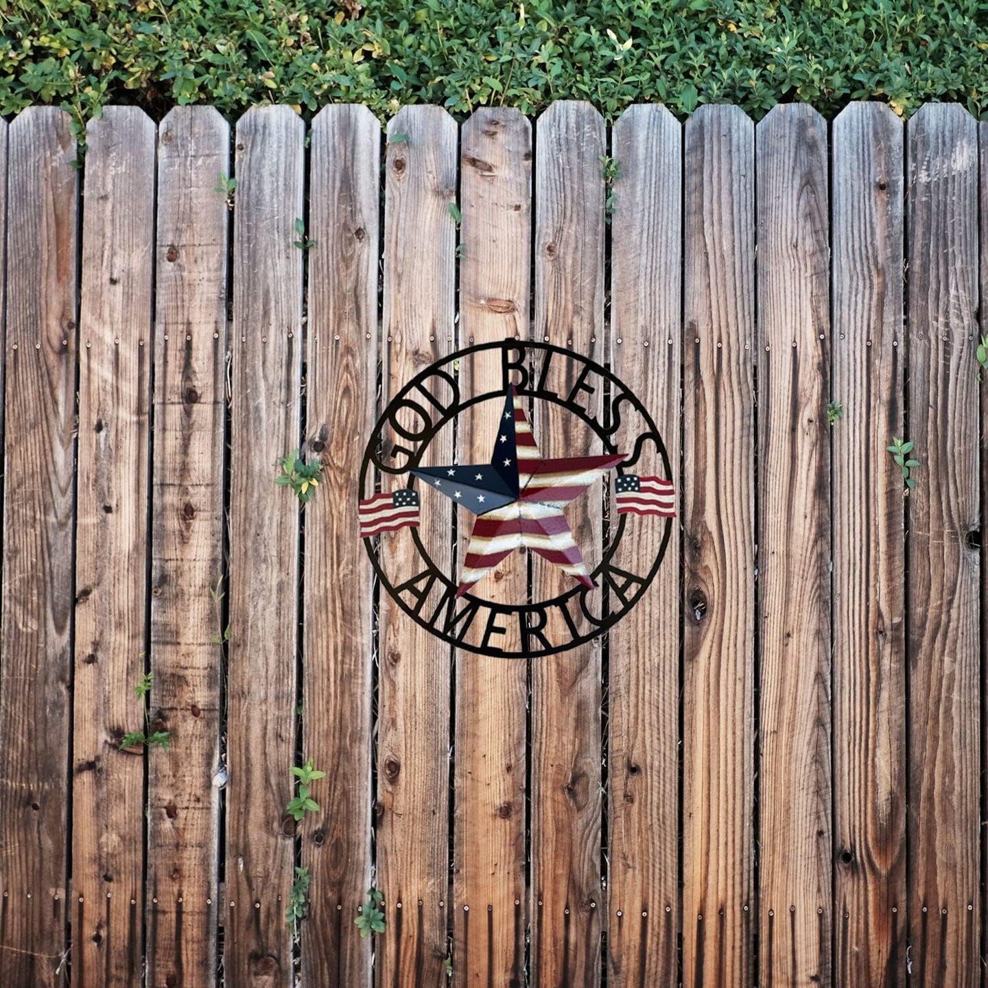 God Bless America Metal Star Hanging Welcome Signs Wall Decor Front Door Wreaths Garden Fence Patio Porch Yard Indoor Outdoor Patriotic Decorations 13&#x27;&#x27;H