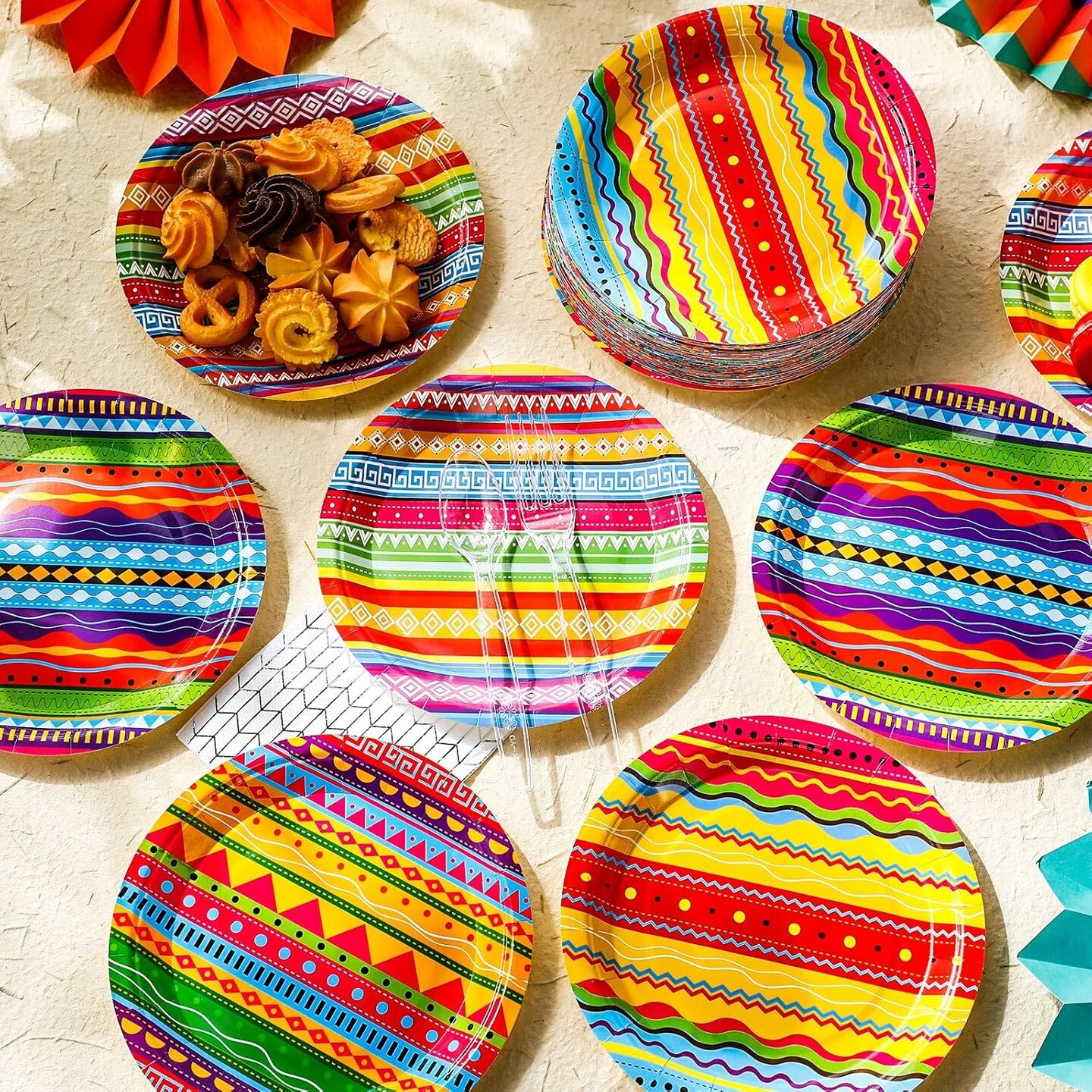 60 Pcs 60 Pcs Mexican Serape Fiesta Paper Plates 7&#x22; Disposable Fiesta Party Decor Mexico Stripes Dessert Plate Colorful Mexico Platter Supply for Cinco De Mayo Pi&#xF1;ata Dinner Tableware