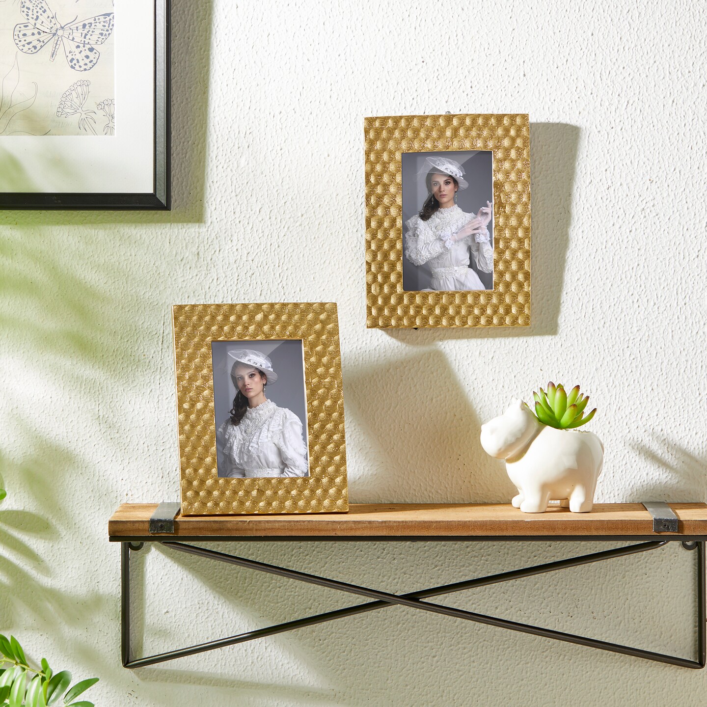 Set of 6 Gold Honeycomb Resin Wall or Tabletop Picture Frames-4X6