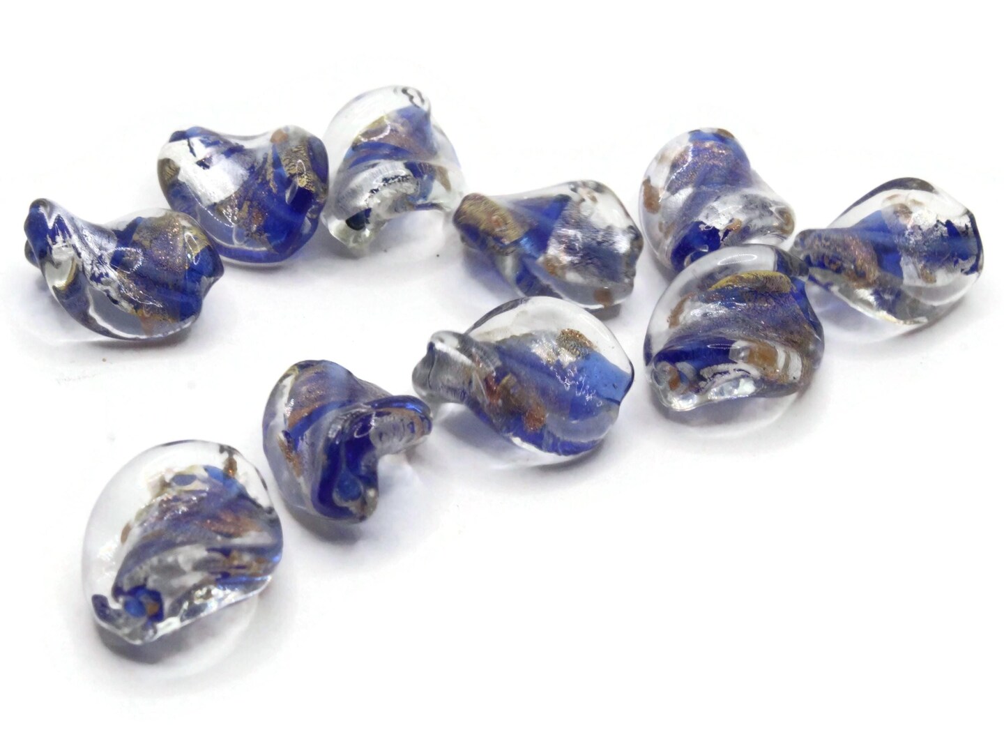10 15mm Blue and Silver Lampwork Glass Flat Oval Twist Beads