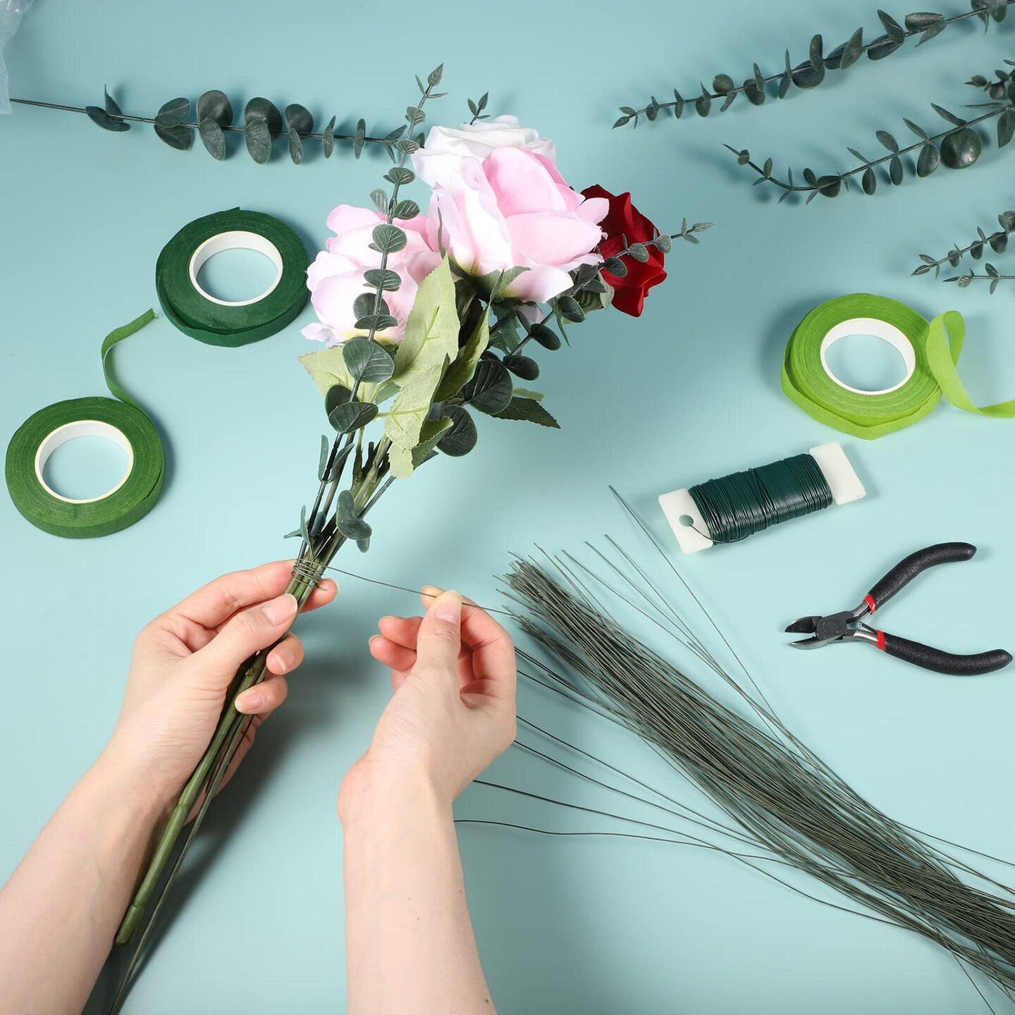 Floral Kit with Green Tape, 22 & 26-Gauge Wire Stems & Cutter for Crafts