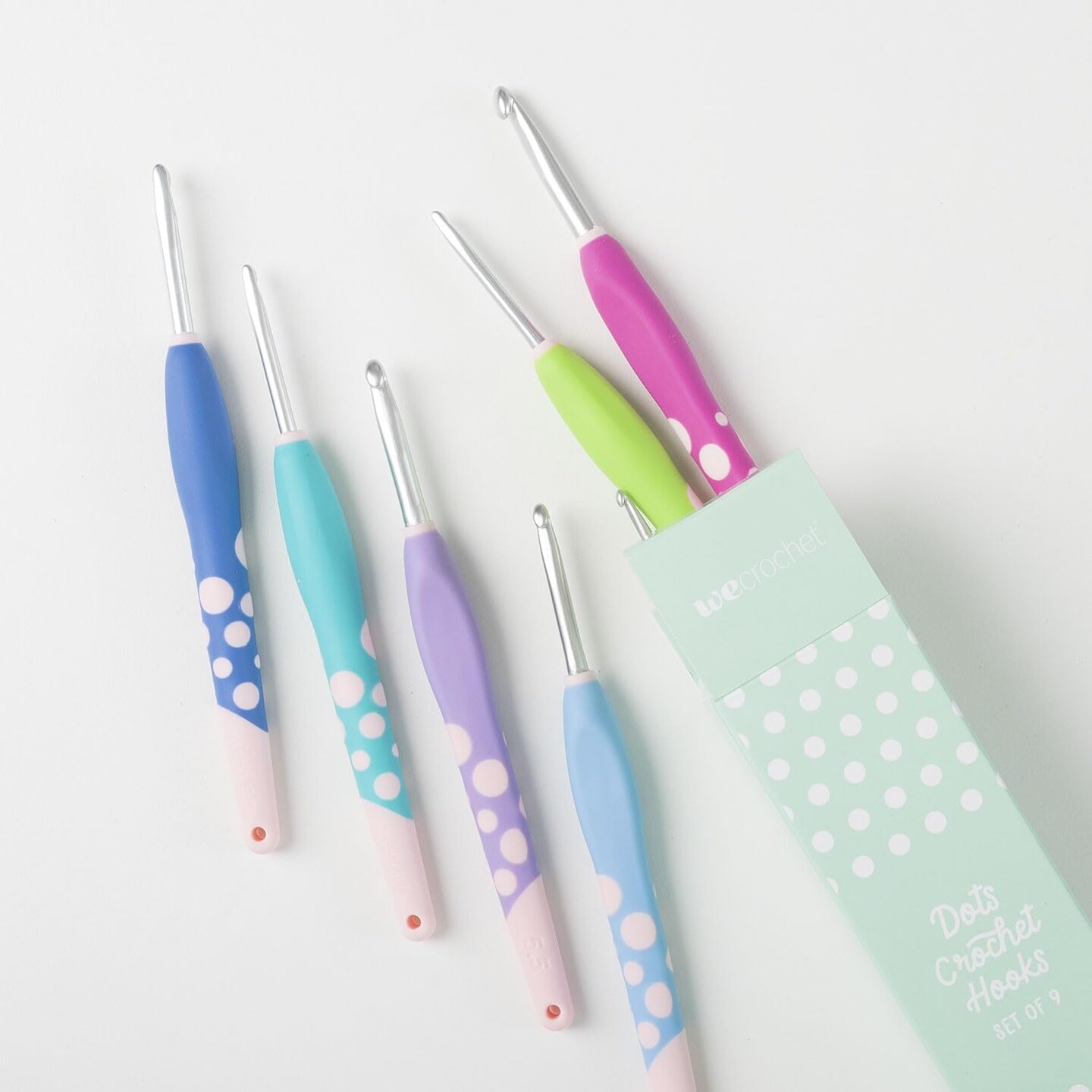 Dots Crochet Hook Set - Comfortable Ergonomic Handles - 9 Color Coded Sizes