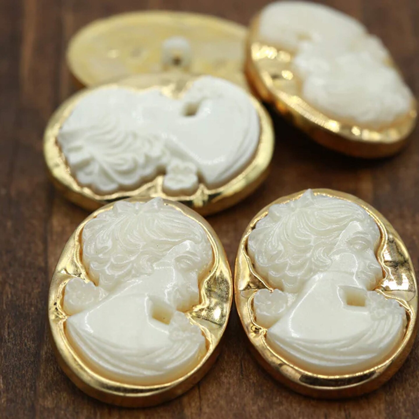 1 Pc Gold Background Ivory Female Face Plastic Cameo Button Vintage Silhouette Shank Loop