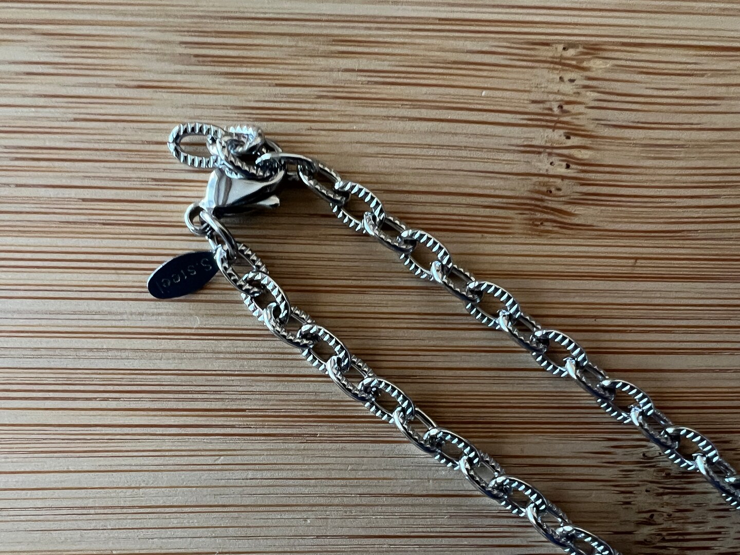 N277- Stainless Steel Textured Oval Link Chain Necklace (up to 20