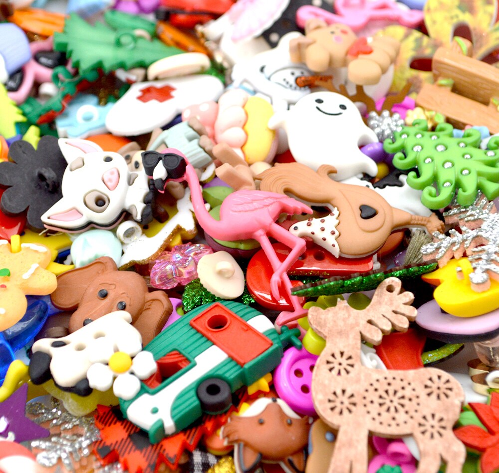 Dress It Up Button Shop Buttons by the Pound Mystery Scoop 500+ Pieces