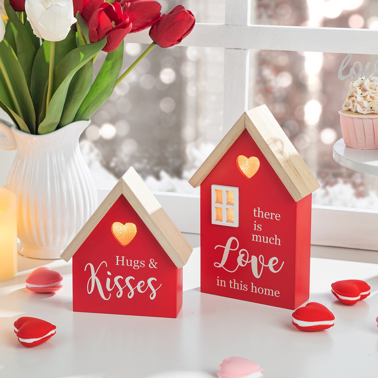 Set of 2 Lighted Valentine&#x2018;s Wooden House-shaped Table Decor