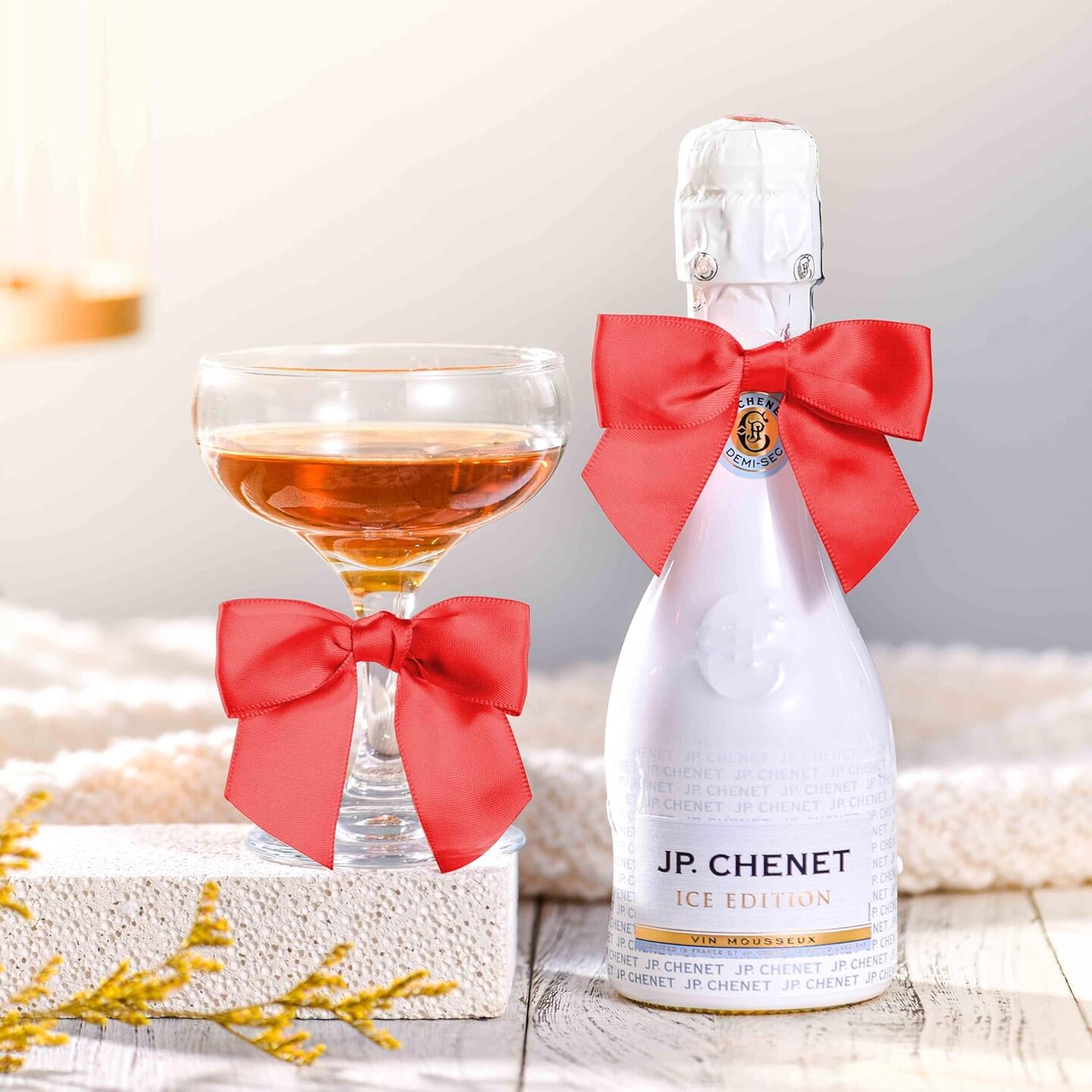 120 Pack Christmas Luxury Twist Tie Bows, Red 3&#x22; Satin Ribbon Pretied Bows, Premade Craft Decoration for Package Cake Pop Basket Favors Cookie Candy, Gift Wrapping Baby Shower Wedding