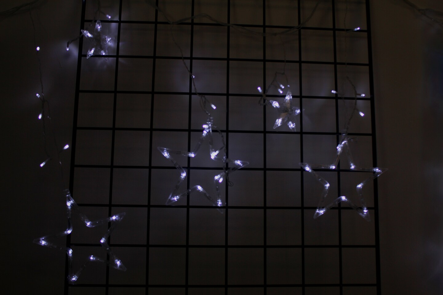 Perfect Holiday 138 LED Star Curtain Light