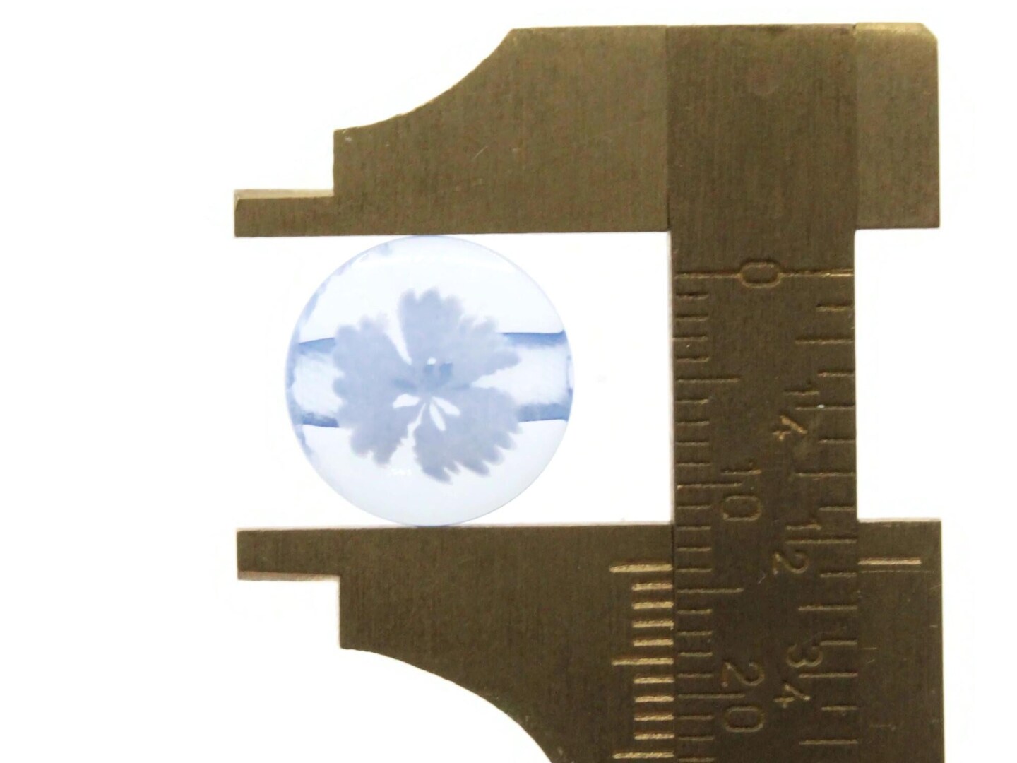 10 14mm Light Sky Blue Flower Flat Round Floral Plastic Buttons