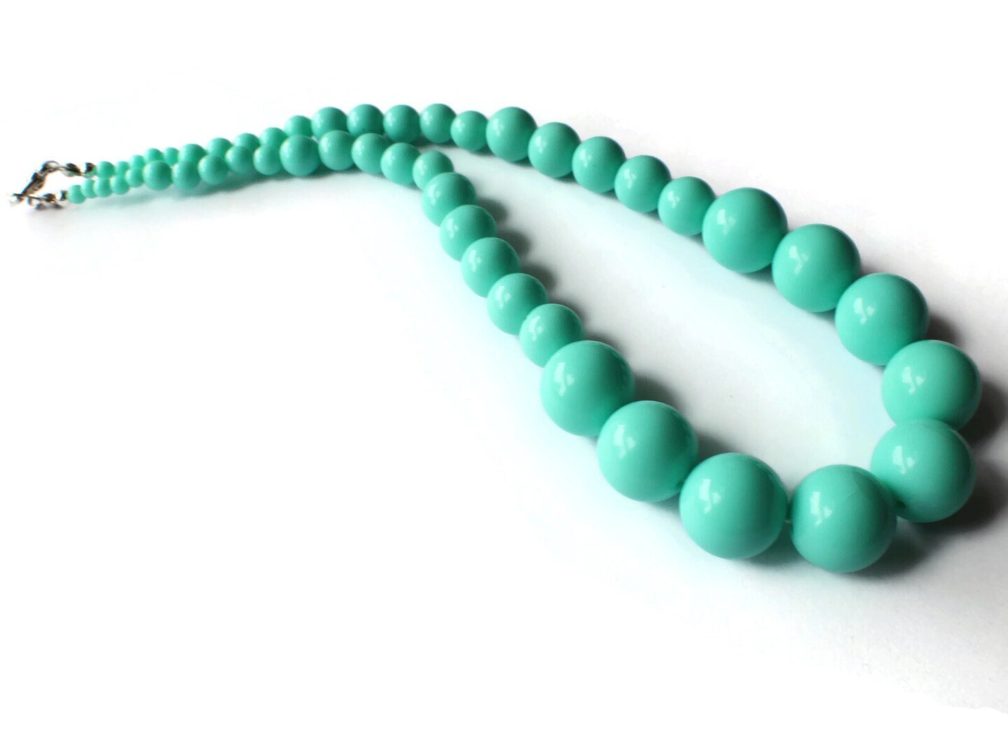 16 Inch Vintage Turquoise Blue Graduated Bead Necklace