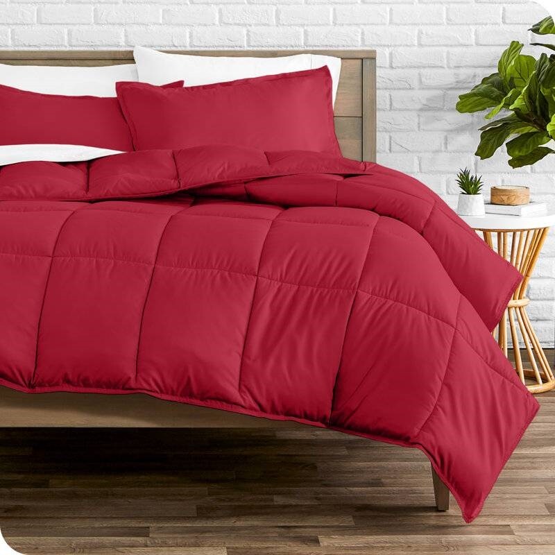Soft Lightweight Goose Down Alternative Comforter Bedding Set with Wrinkle Resistant Breathable