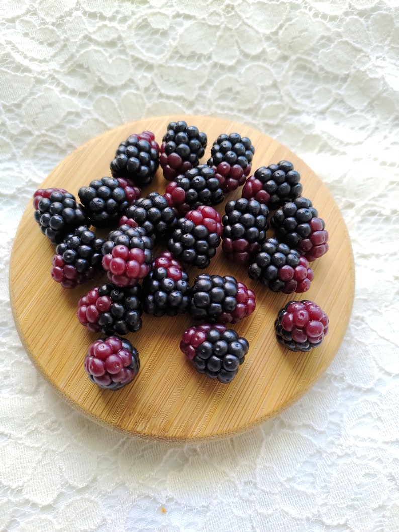 Polymer clay 5 blackberries, polymer clay bead, berry beads, beading supplies, DIY, miniature fruit, earring beads