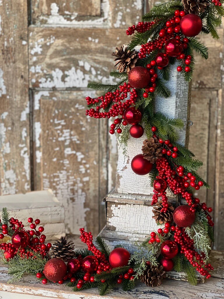 Winterberry and Pine Garland | 5 ft