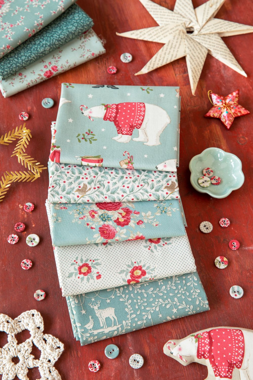 Tilda Merry Little Christmas Charm Pack - 40 Pieces 5&#x22; x 5&#x22; - 100% Cotton