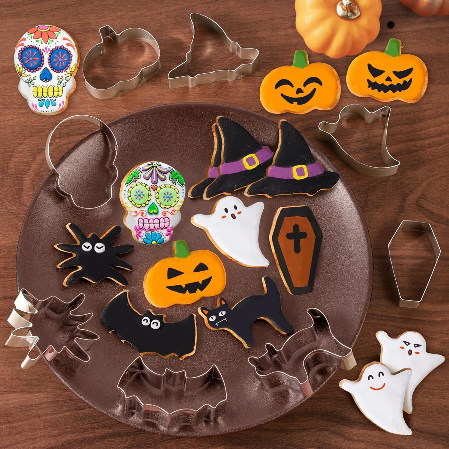 8 PCS Halloween Cookie Cutters Set, Pumpkin Bat Cat Witch Hat Ghosts Skull Coffins Cookie Cutter Biscuit Fondant Cutters for Halloween Cookie Food Party Decorations