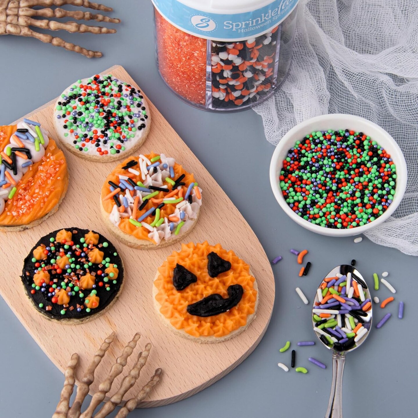 Halloween Sprinkles, Edible Sprinkle Mix, Pumpkin, Jimmies, Perfect for Cake Decorations, Baking, Ice Cream, Cookies, Cupcake Topper, 6.45 ounces