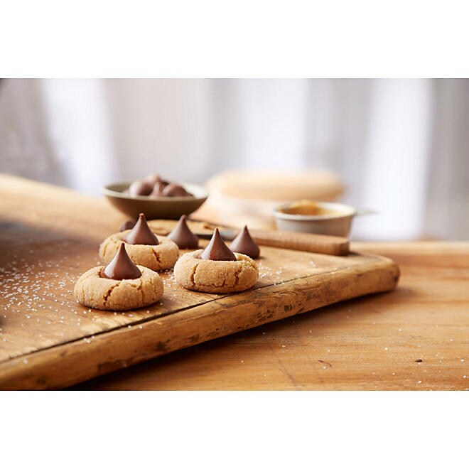 Hershey&#x27;s Kisses Milk Chocolate Candy 330 Pieces