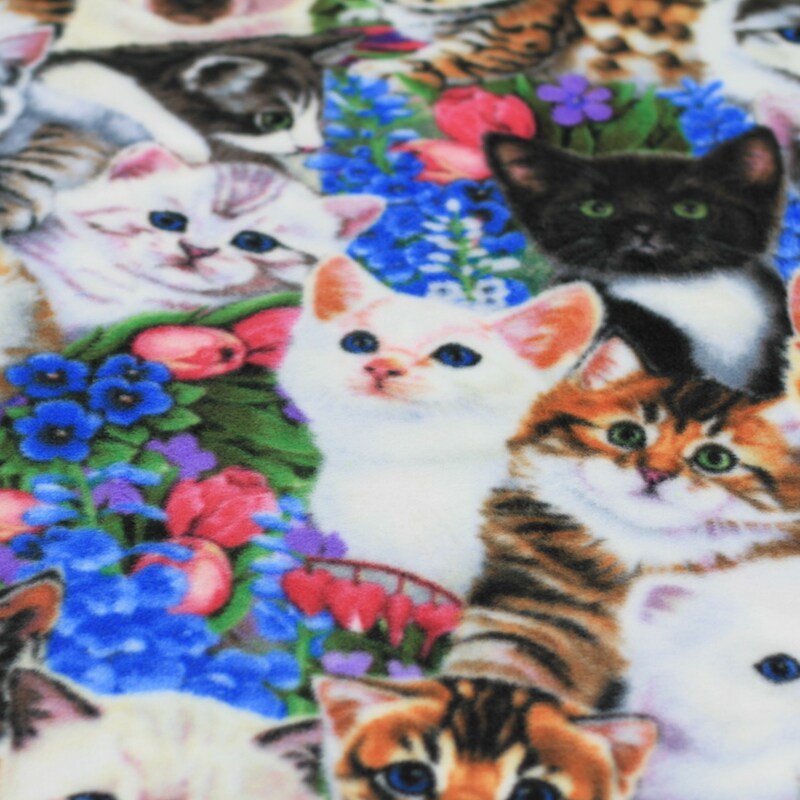 Cats on Cats Anti-Pill Premium No-Sew Throw Fleece Fabric Kit (72x60)