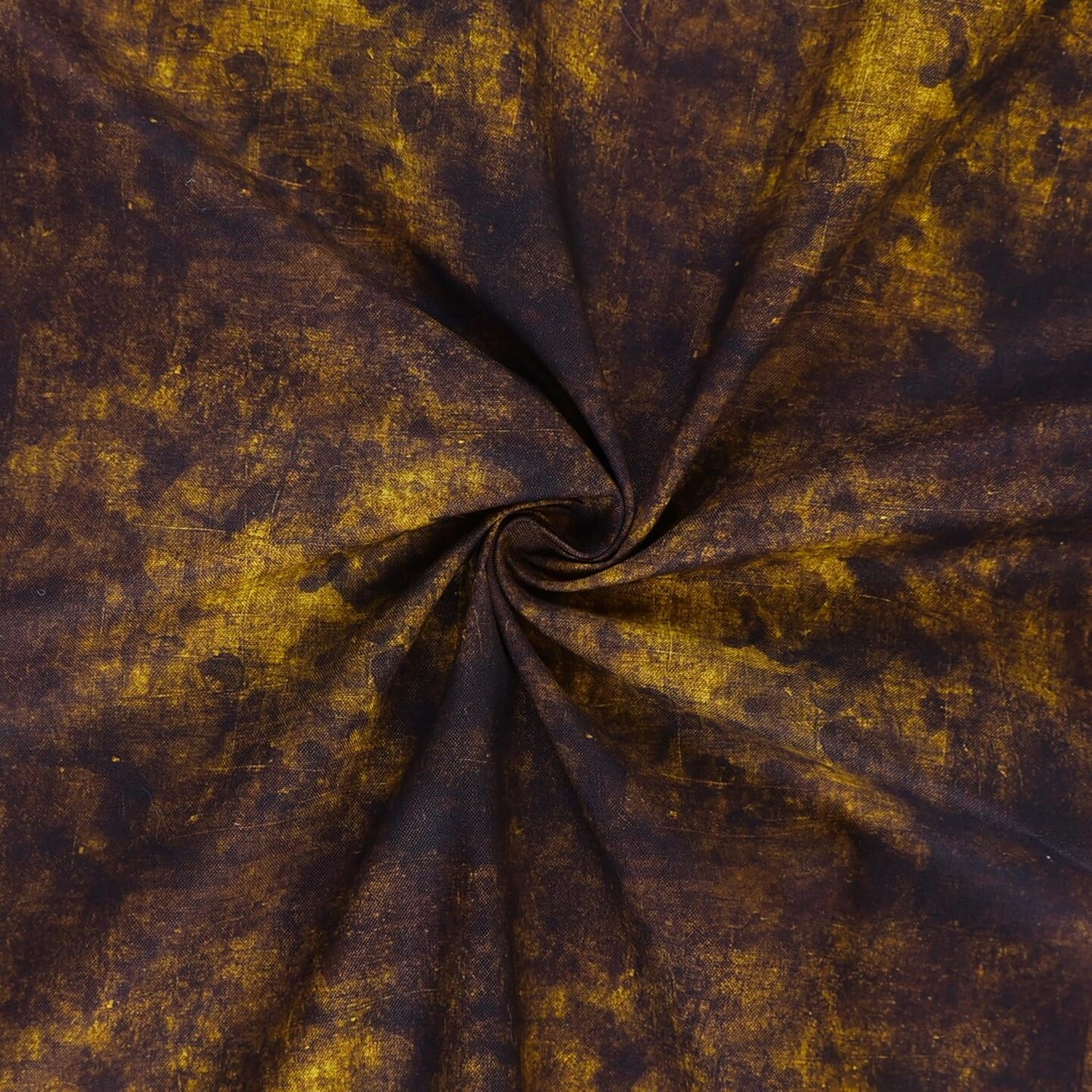 Mook Fabrics Highland Cow Cotton Fabric [45in. Wide] - By The Yard