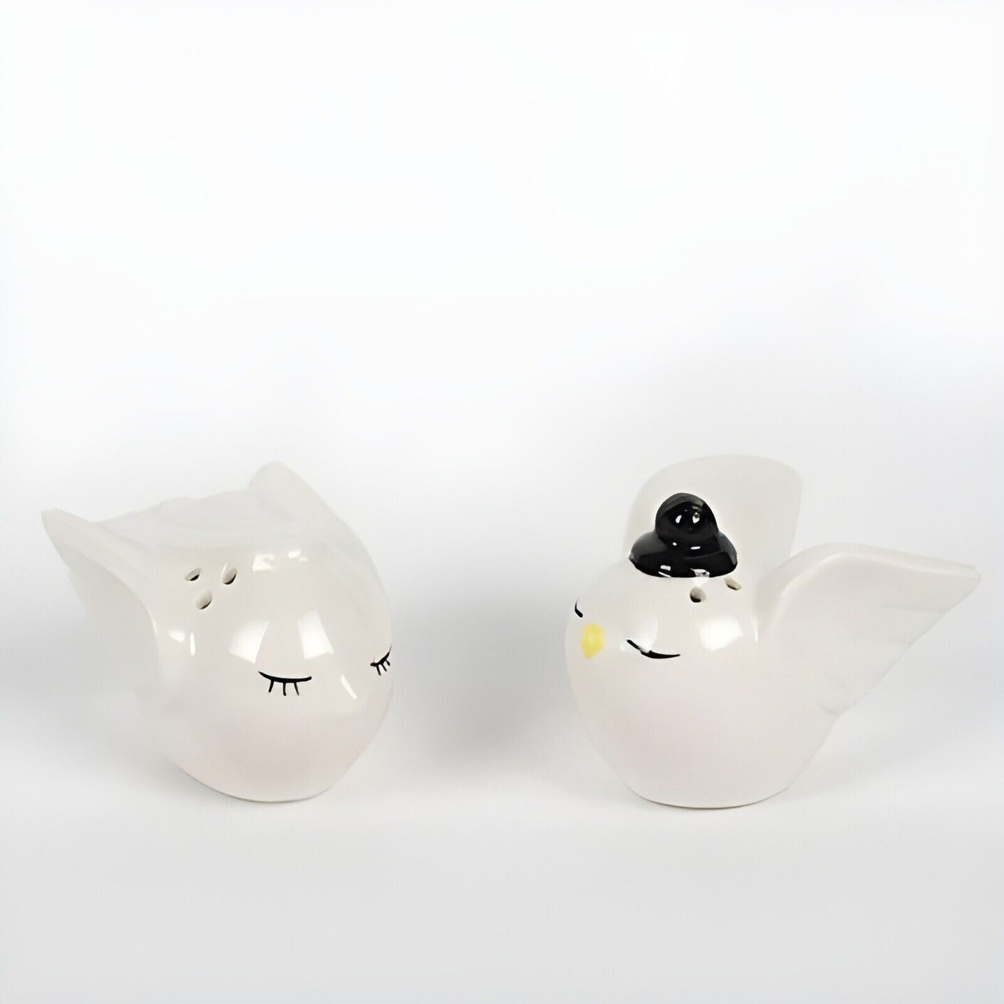 2.5" White Love Birds Salt Pepper Shakers Wedding Favors Gift Box Party Events