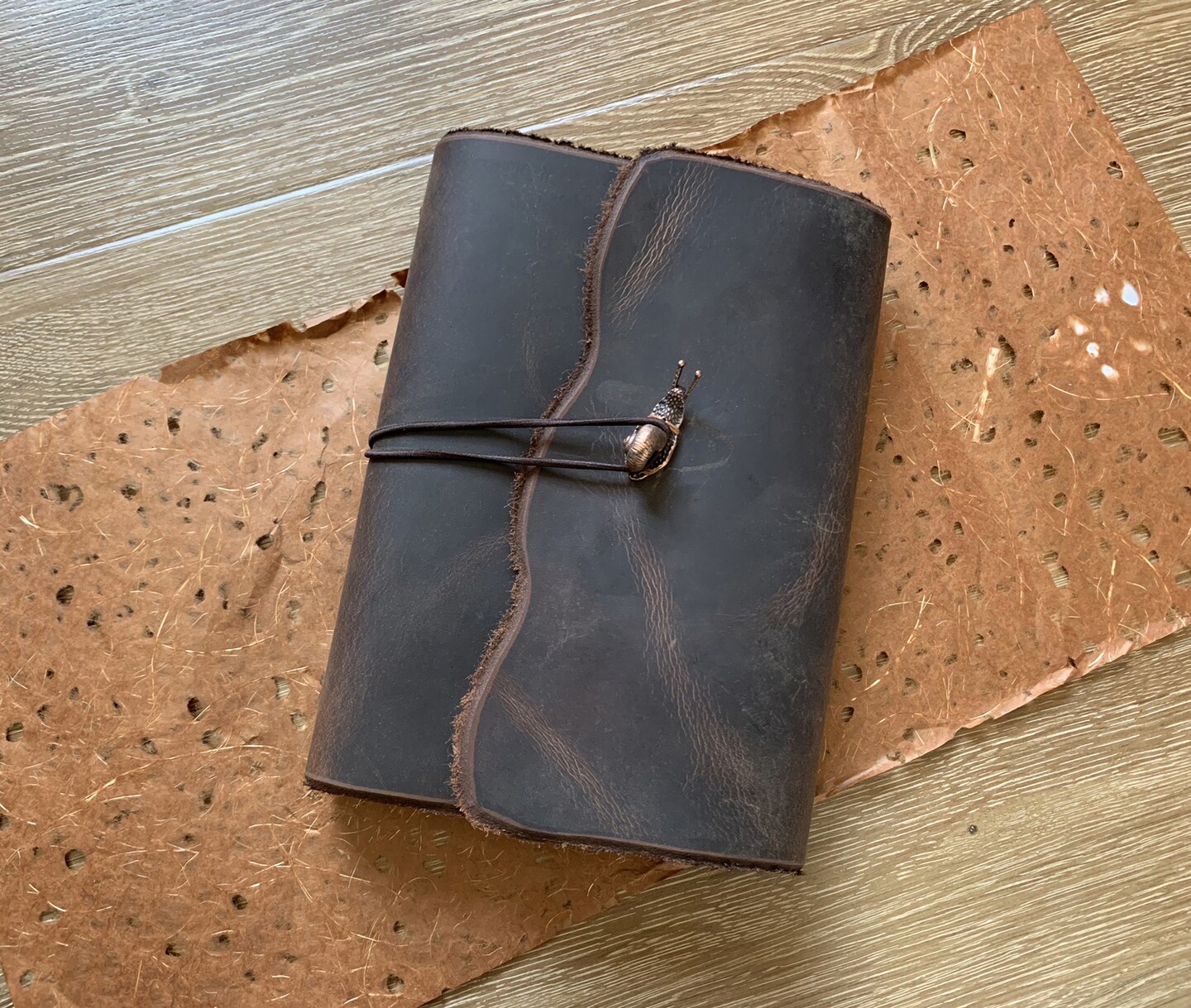 Bark authentic & Leaf bound journal