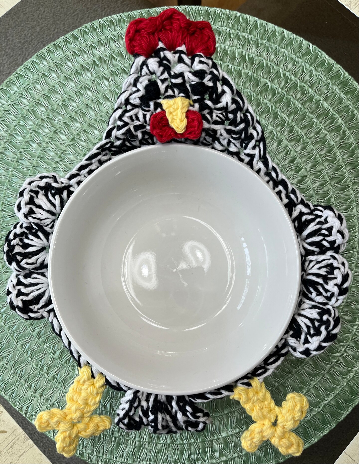 the cozy nook ボウル　3点セット Crocheted Chicken Bowl Cozy | MakerPlace by Michaels
