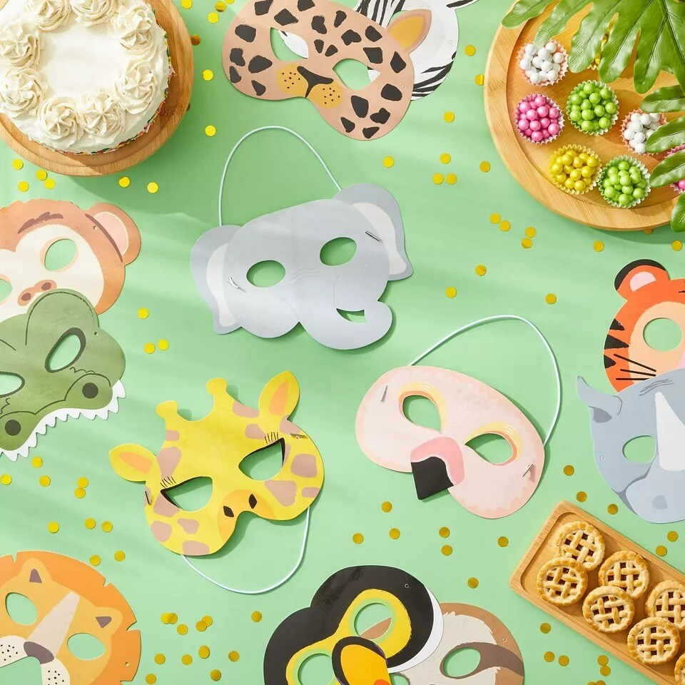 24 Pack Safari Themed Birthday Photo Booth Props for Party Favors, 7 x 5 In