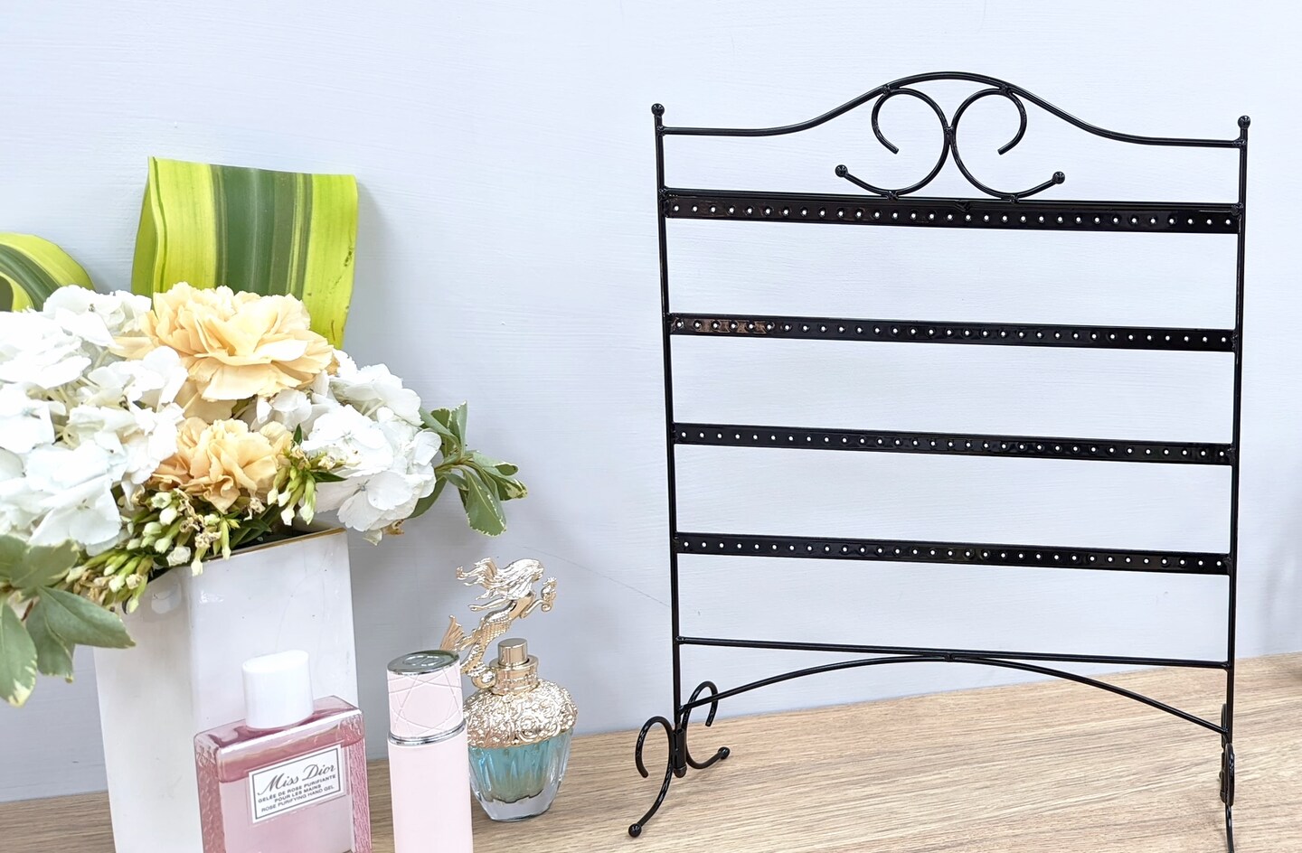 Mango Steam Tabletop Jewelry Organizer for Hanging Stud Earrings