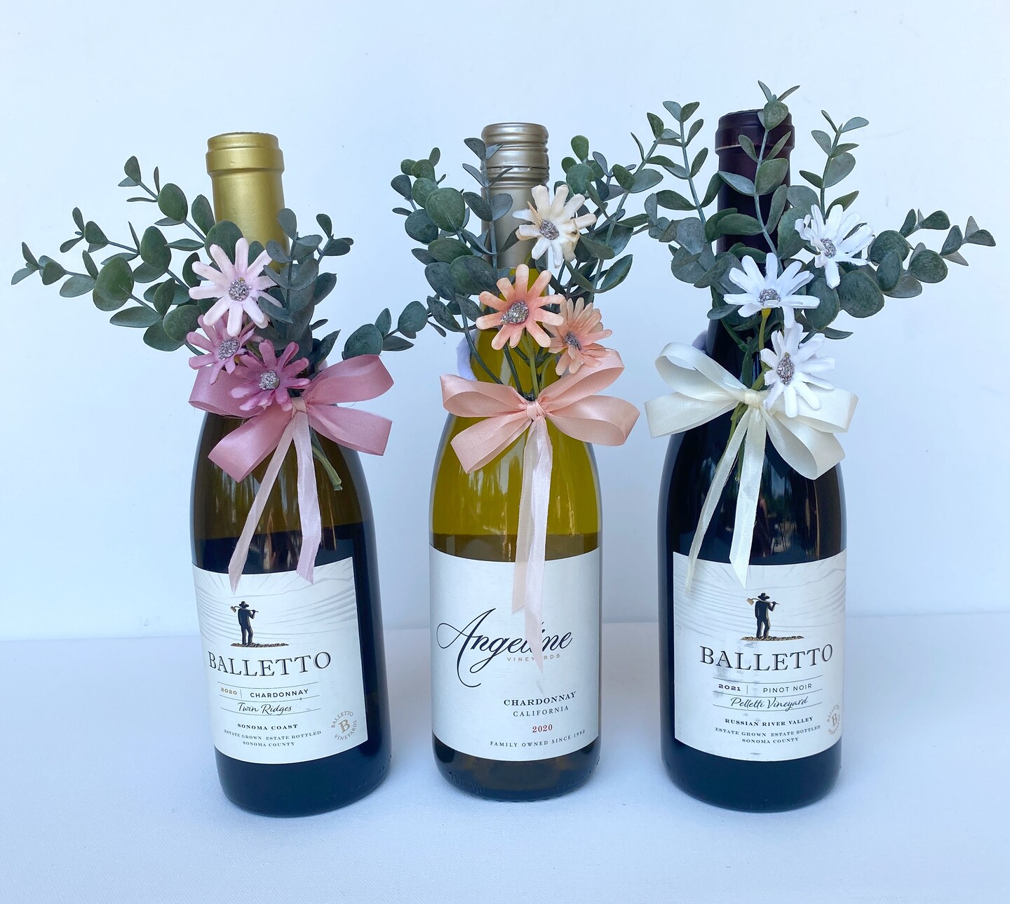 Wine Lover Gift, Faux Flower Arrangement For Wine Bottle, Wine Centerpiece, Champagne Bottle Bouquet, Wine Bottle Bouquet, Wine Bottle Decor