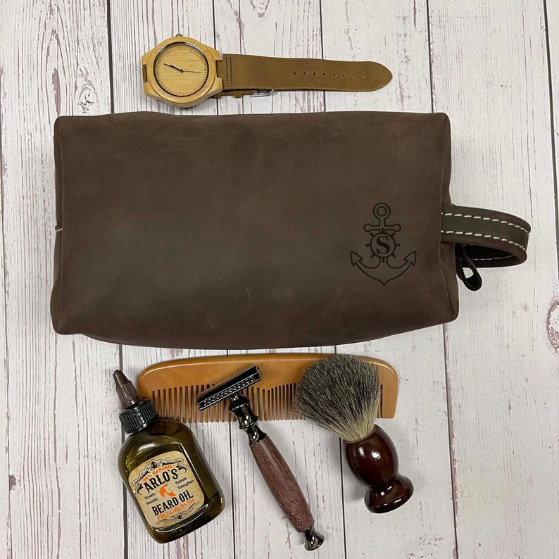 Personalized Leather Dopp Kit/ Valentines Day Gift | Leather Makeup Bag | Shaving Kit outlets | Unisex Travel Case | Toiletry bag | Groomsmen Gift