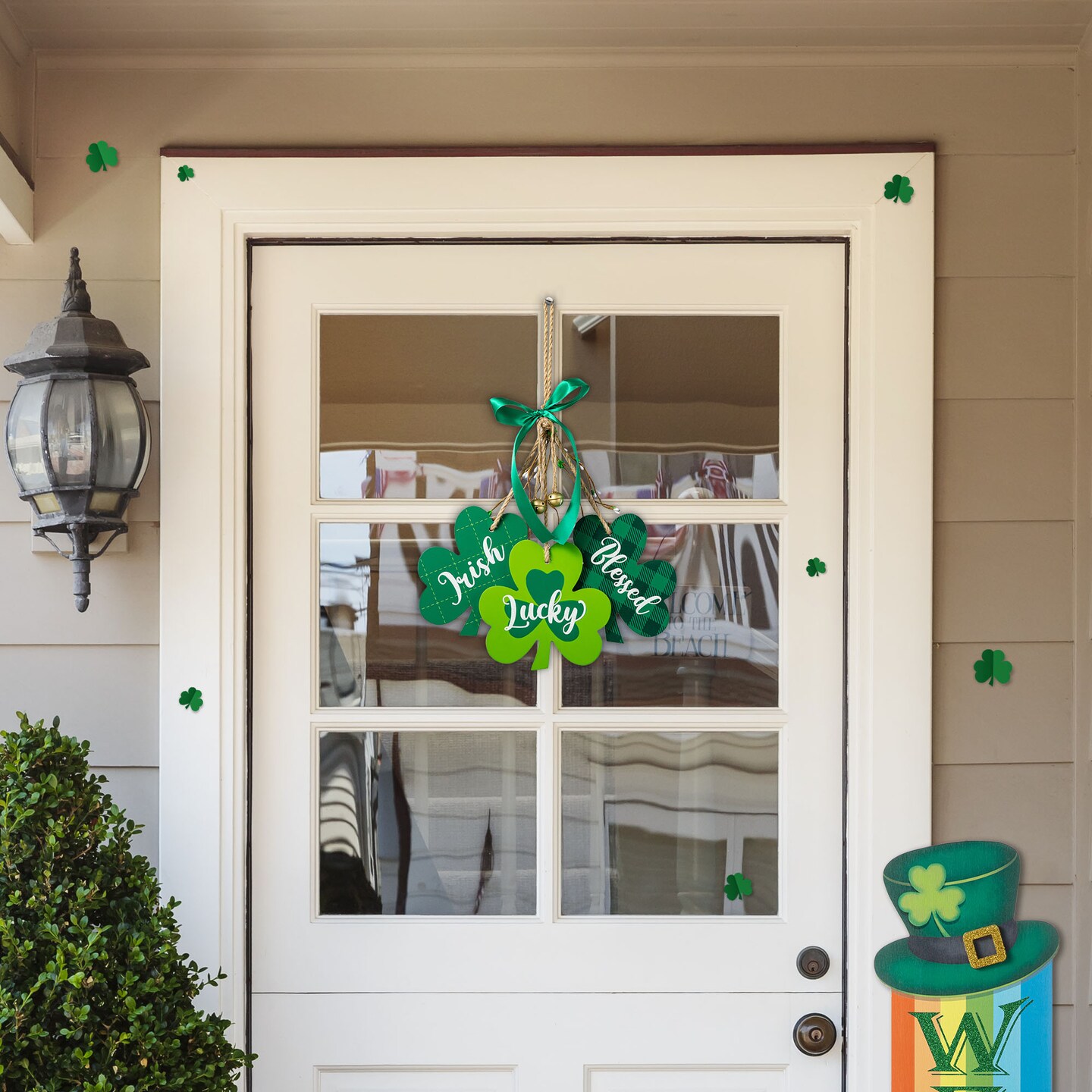 St. Patrick&#x27;s Wooden Doorknob Hanging Decor