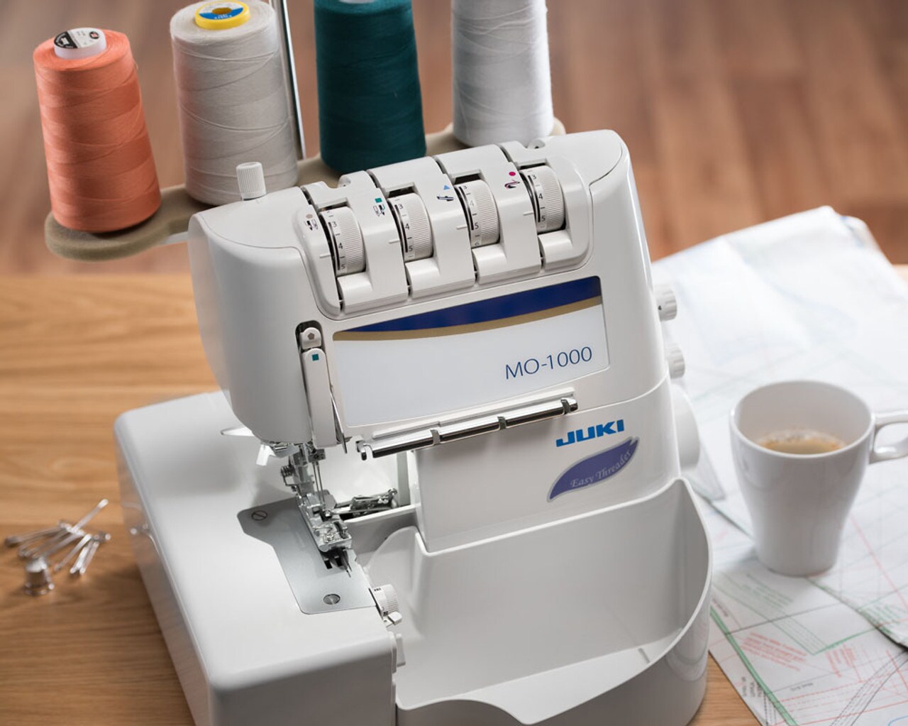 JUKI MO-1000 2/3/4 Thread Serger Machine with Air Supported Threading
