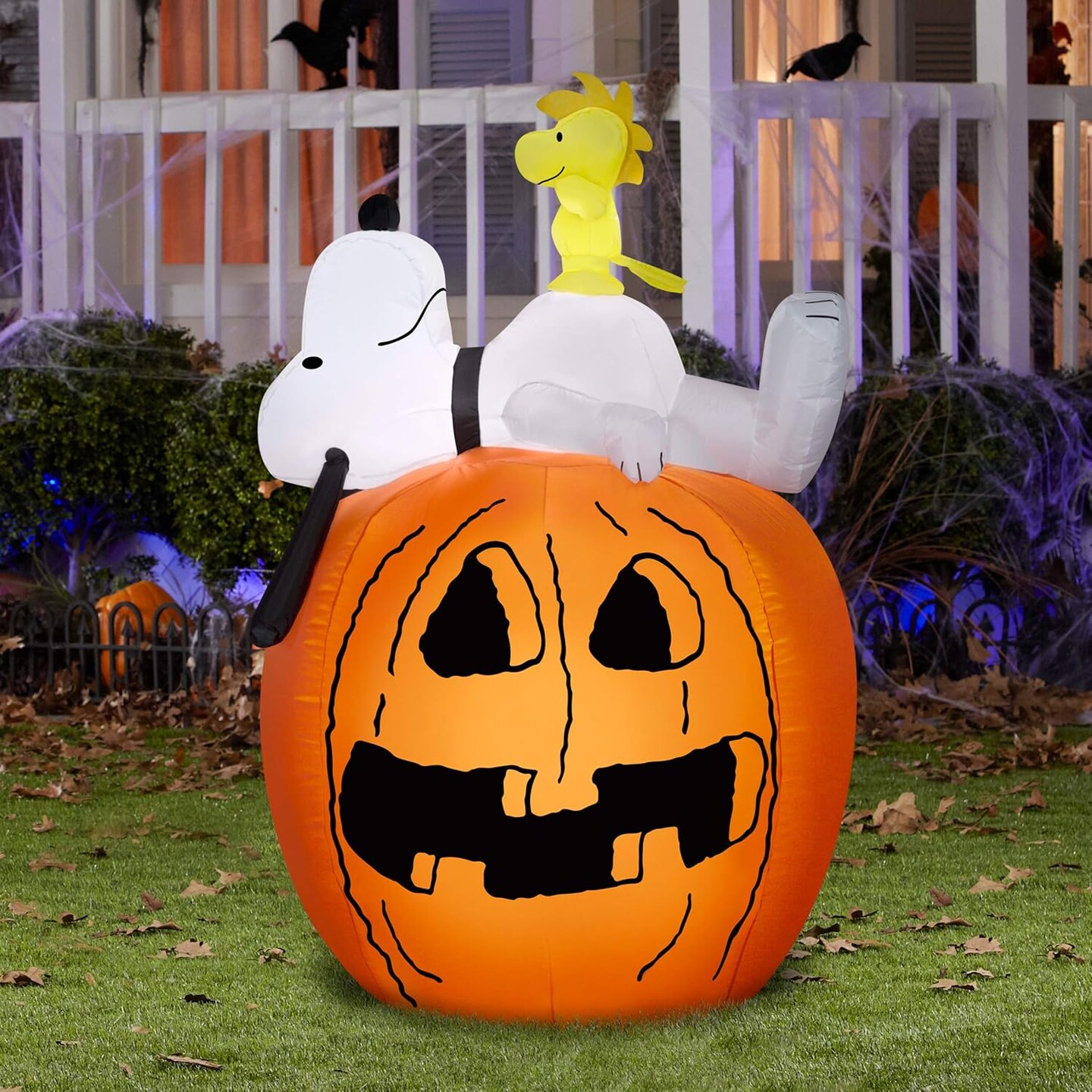 4.5' Gemmy Airblown Inflatable Halloween Snoopy Laying On Pumpkin w/ Woodstock Yard Decoration 73950