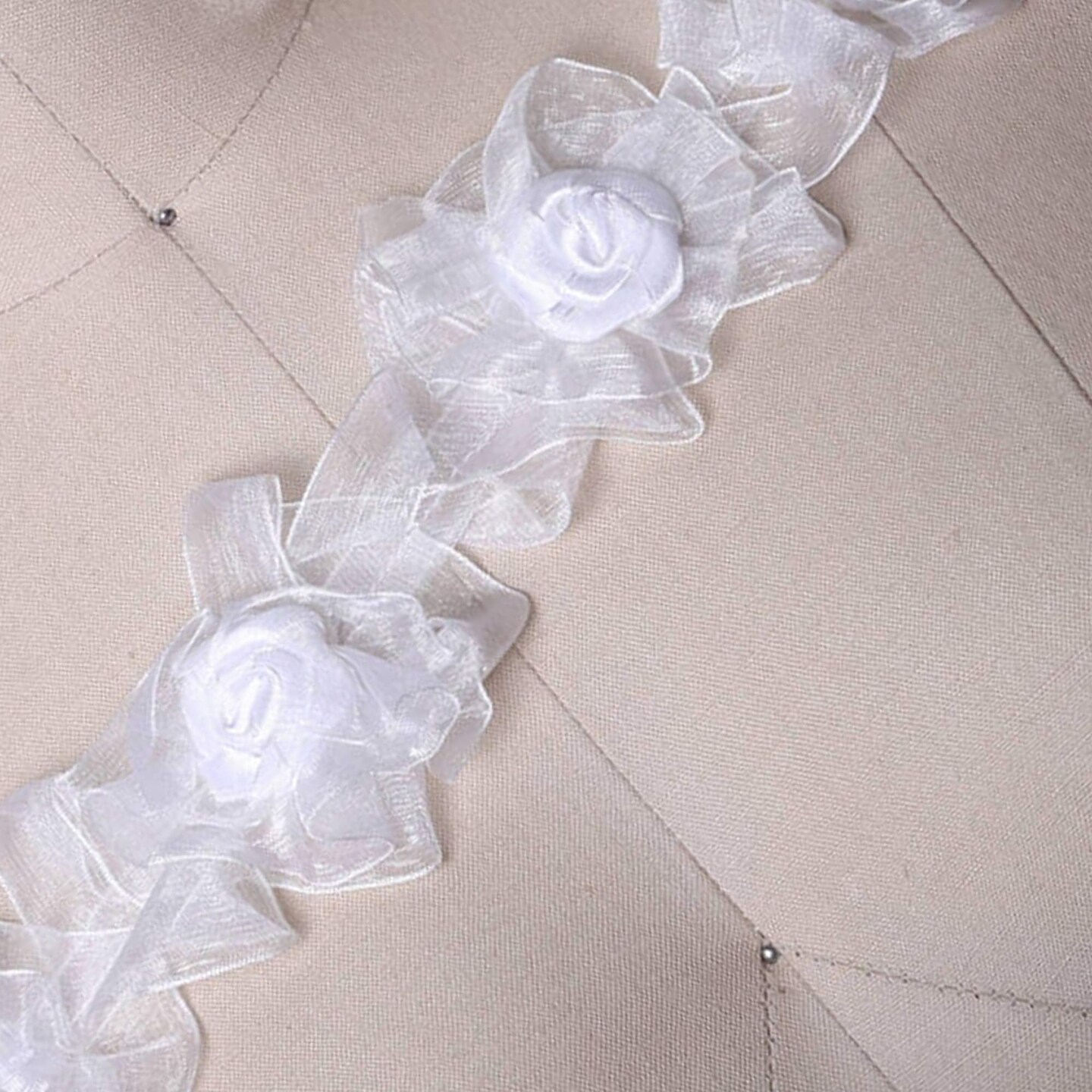 1 Yard White 3D Flower Organza Lace Trim for Wedding Gown Costume Decoration