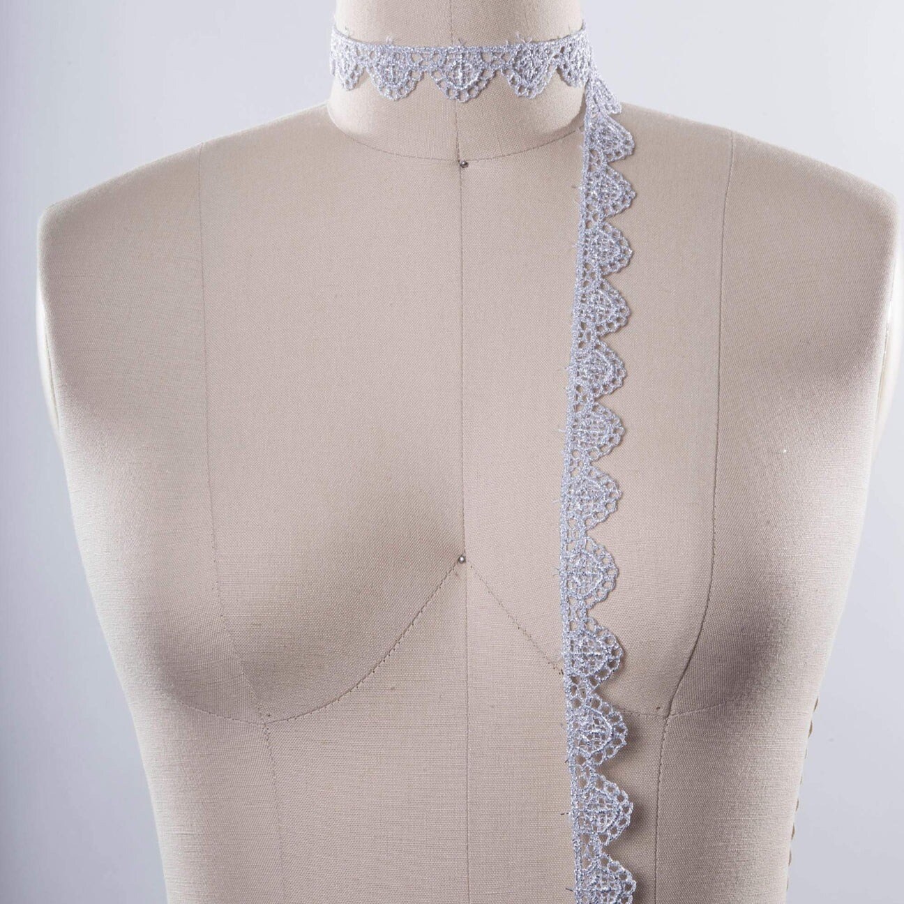 1 Yard 1&#x22; Silver Metallic Scalloped Narrow Lace Trim For Garments Or Crafts