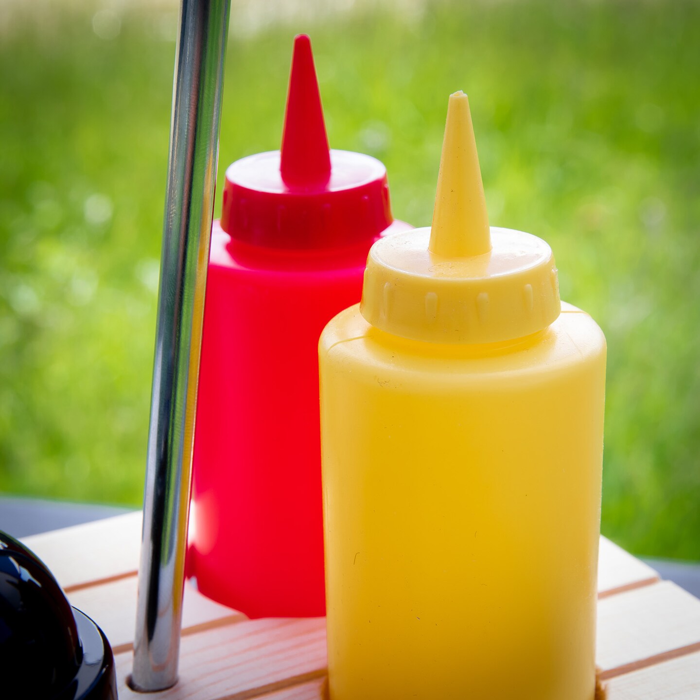 Kuchenprofi Picnic Condiment Set for Ketchup, Mustard, Salt & Pepper, 6 Piece Set