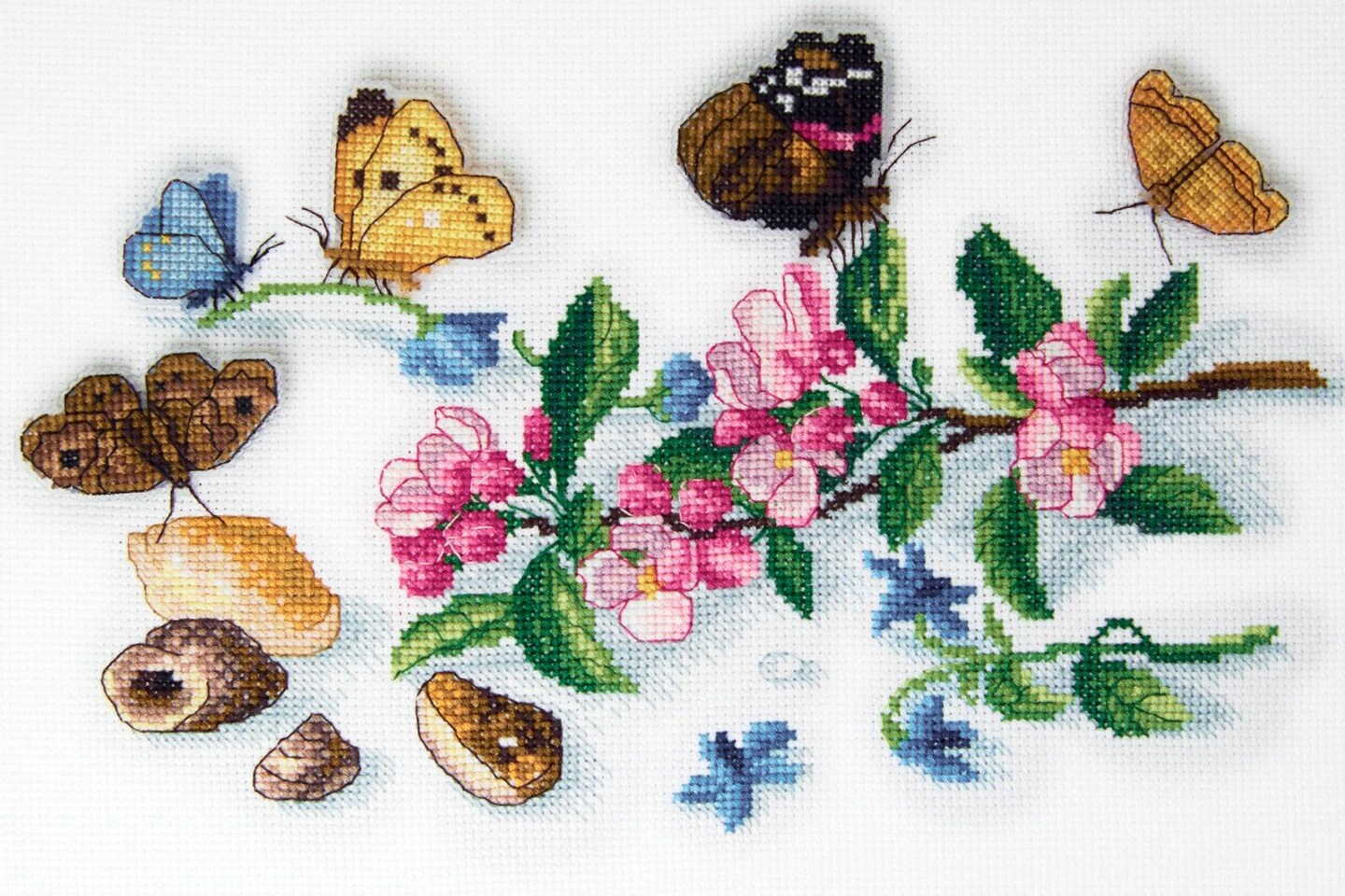 Cross-stitch kit Counted cross stitch kit series "Favorite garden"