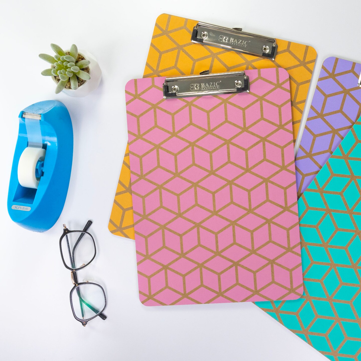 BAZIC Hardboard Clipboard Standard Size Retro w/ Low Profile Clip