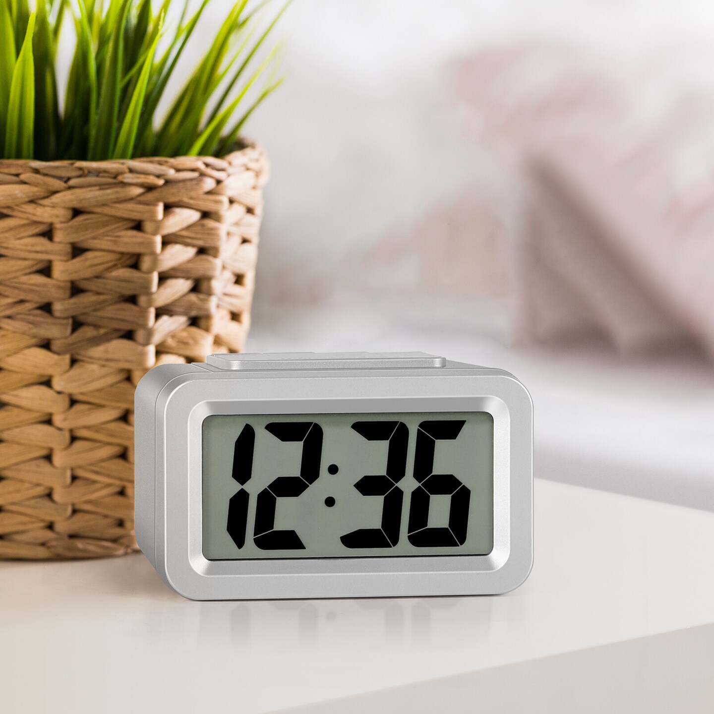 Electric Digital Alarm Clock with LED Large Display, Battery Powered, Backlight & Snooze Function - Lightweight Plastic Design (Requires 2x AA Batteries)