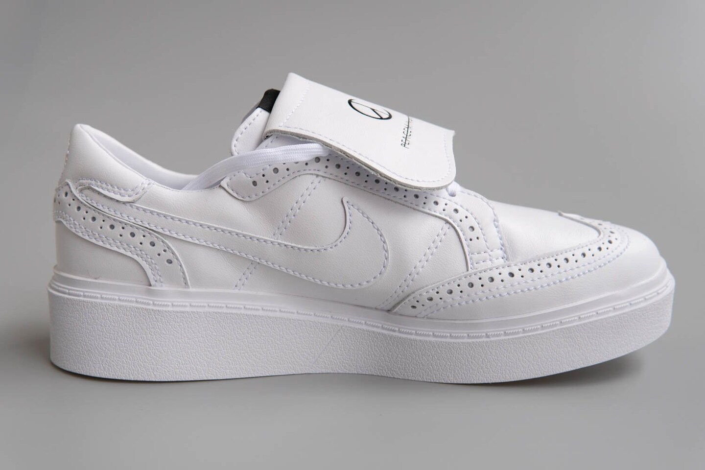 Nike Kwondo 1 G-Dragon Peaceminusone Triple White Shoes Free