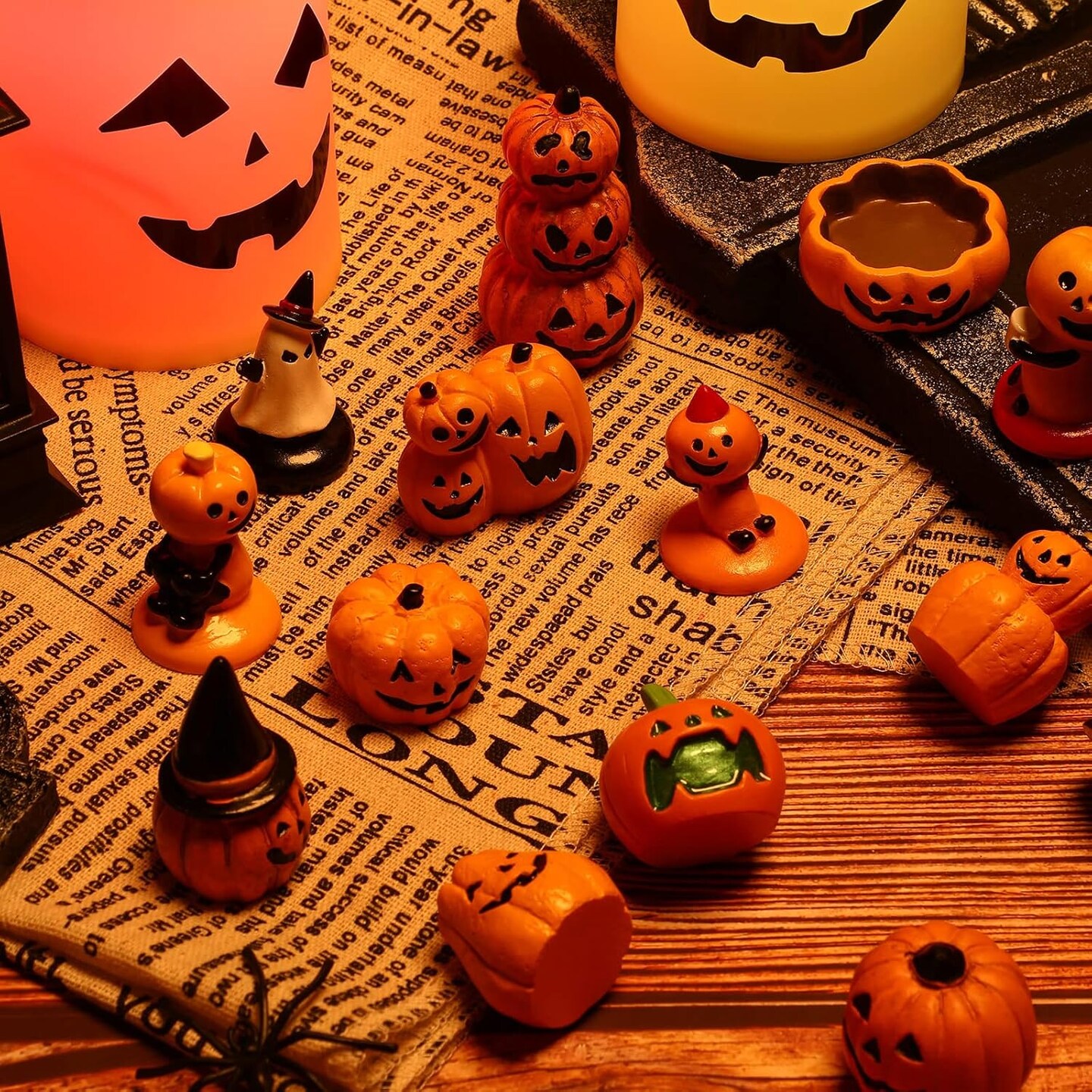 16 Pieces Halloween Miniatures Pumpkins Ghost Miniature Figurines