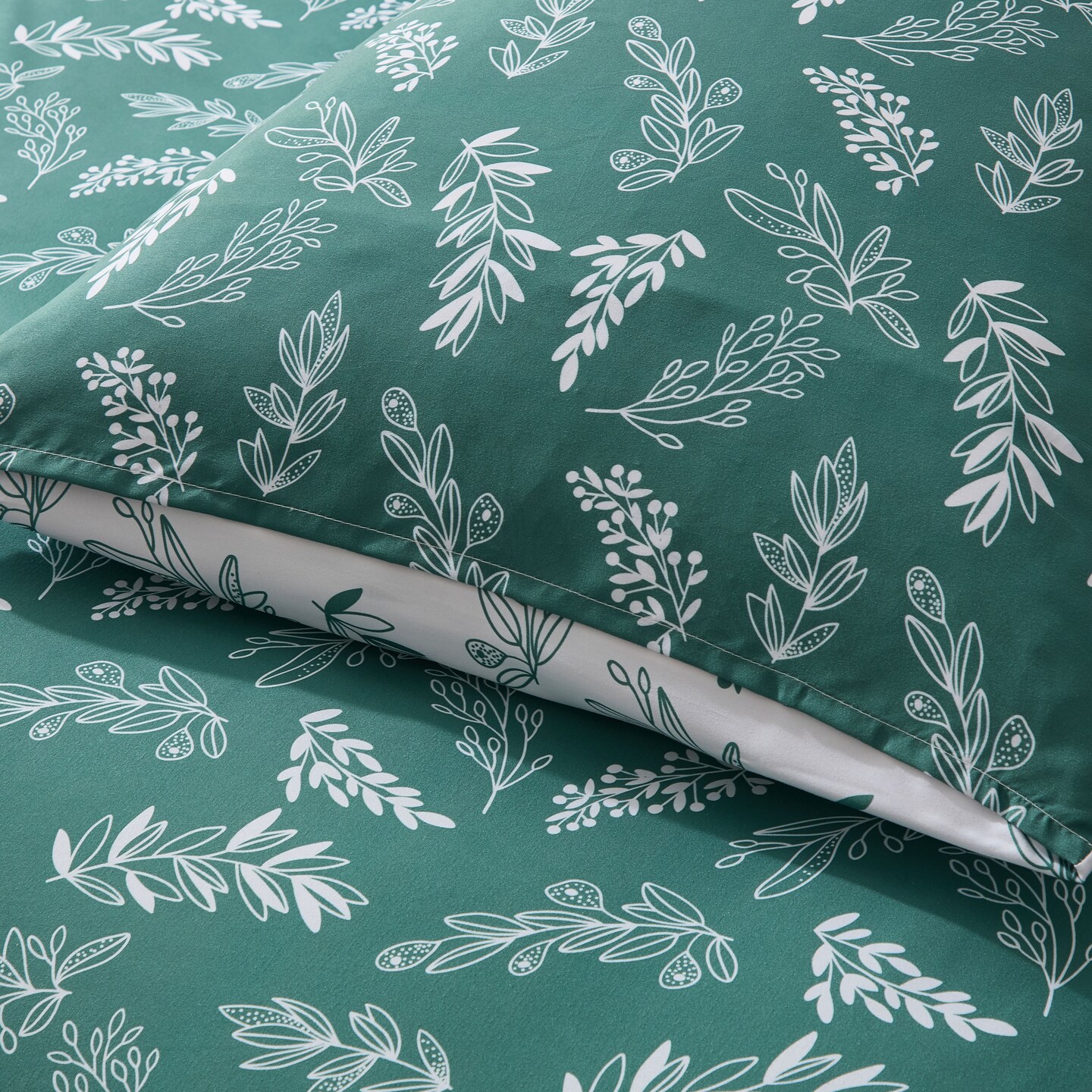 CraftBud 3PC Reversible Botanical Printed Comforter Bedding Set