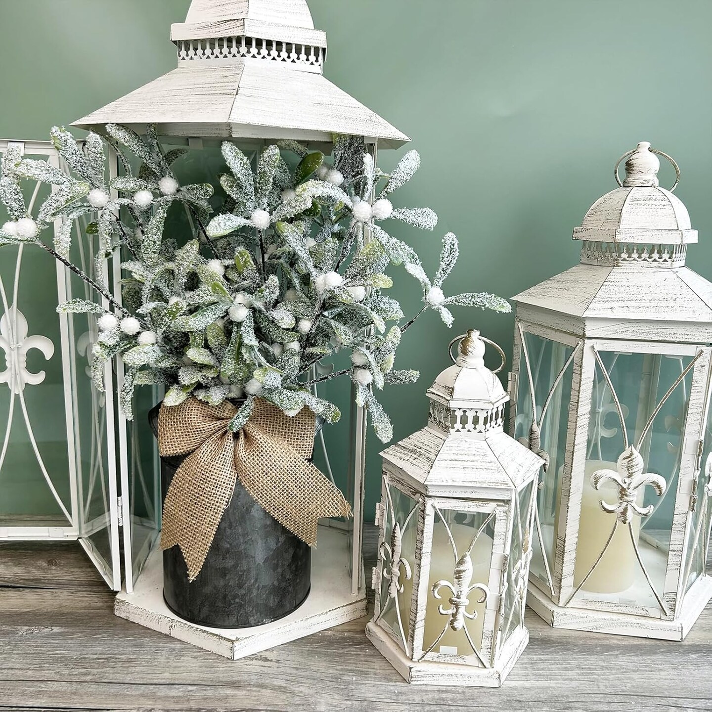 Winter Christmas Tree Floral Arrangement(Green)